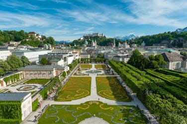 Bustour door Salzburg en toegang tot de residentie van Mozart